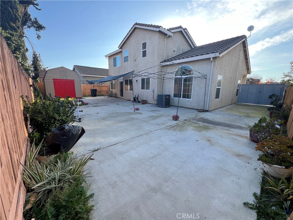 924 Dosangh Court Property Photo 38