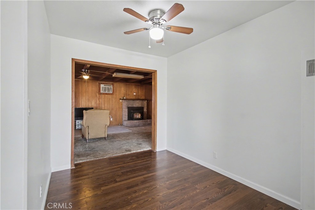 890 Barney Property Photo 12
