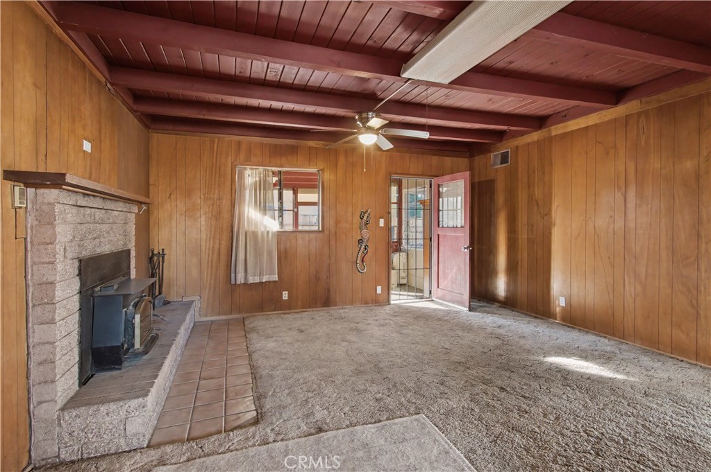 890 Barney Property Photo 15