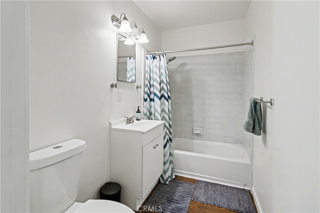 890 Barney Property Photo 16