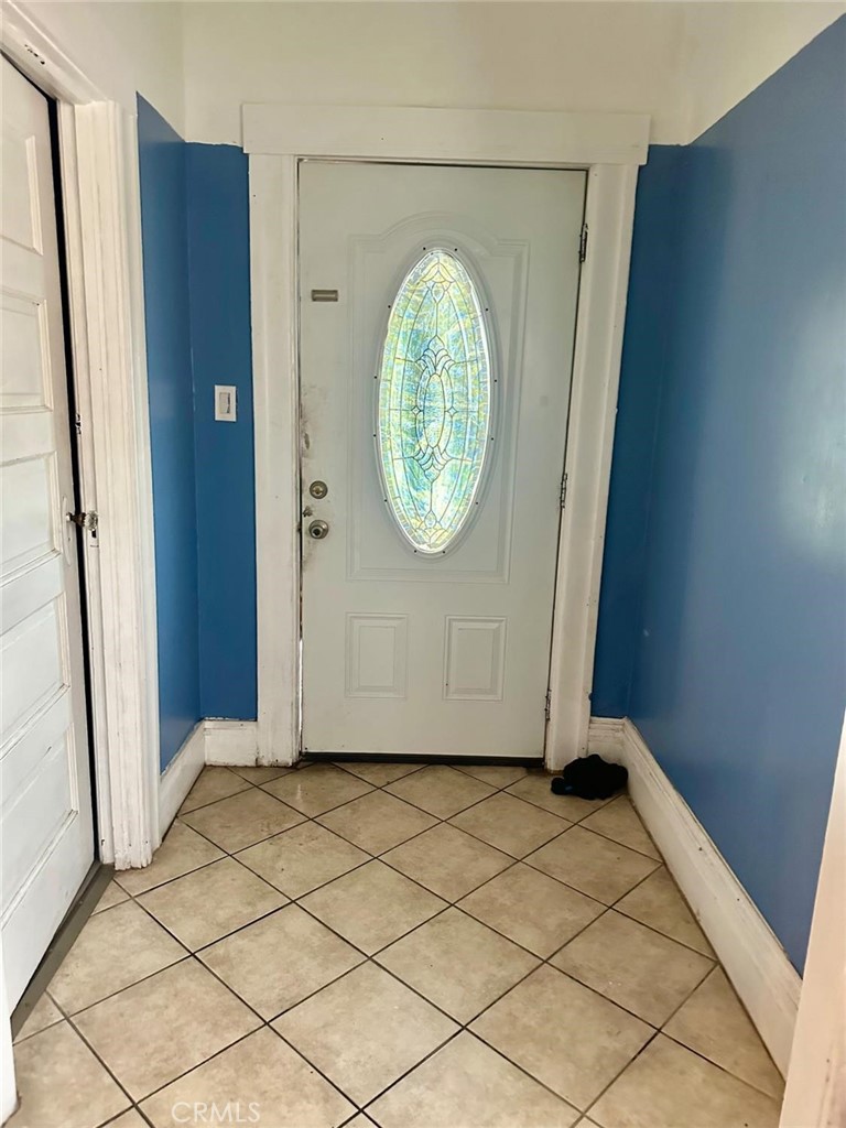 1434 40th Property Photo 3