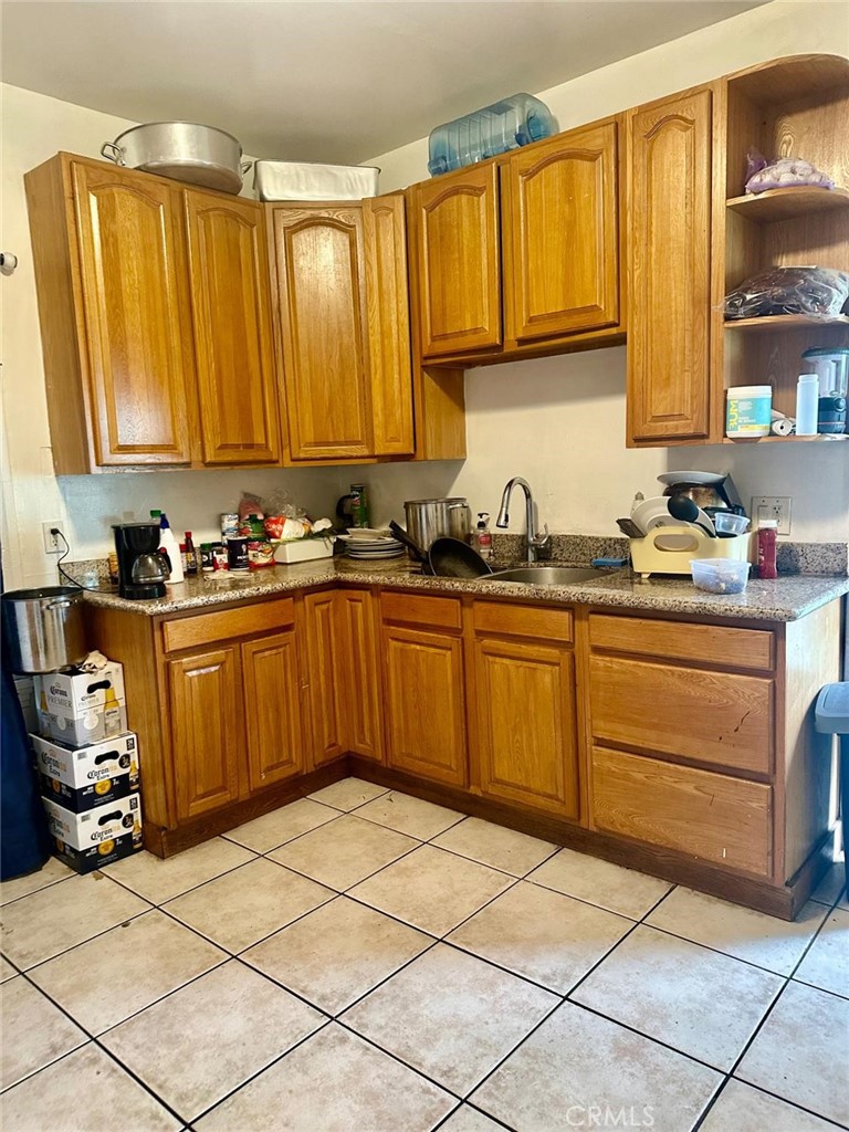 1434 40th Property Photo 5