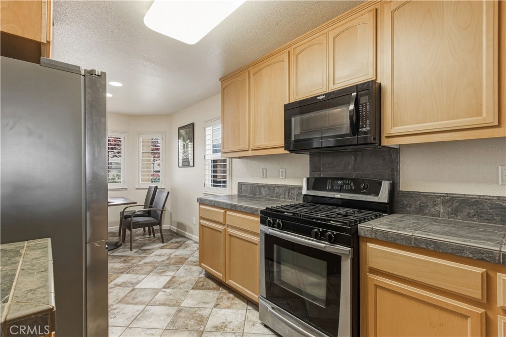 1525 La Sierra Street Property Photo 7