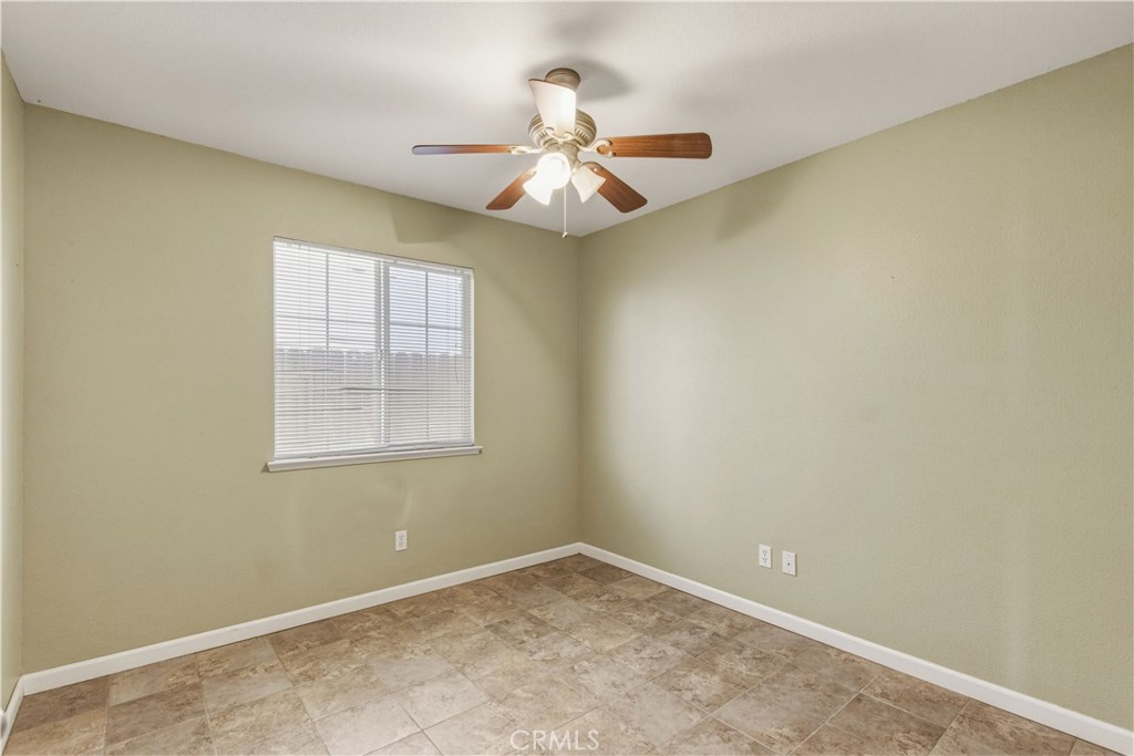 1525 La Sierra Street Property Photo 18