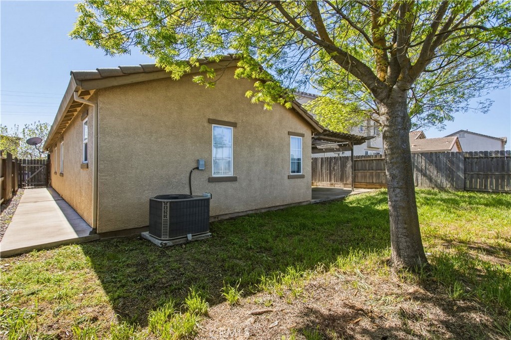 1525 La Sierra Street Property Photo 28