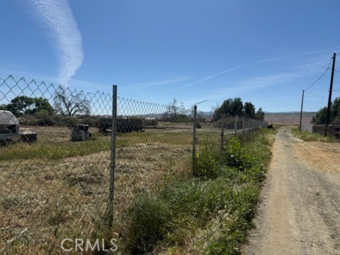 672 E Tache Property Photo 6