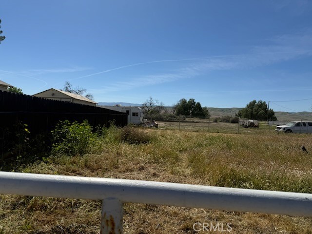 672 E Tache Property Photo 9