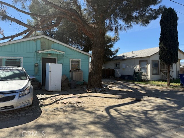 672 E Tache Property Photo 10