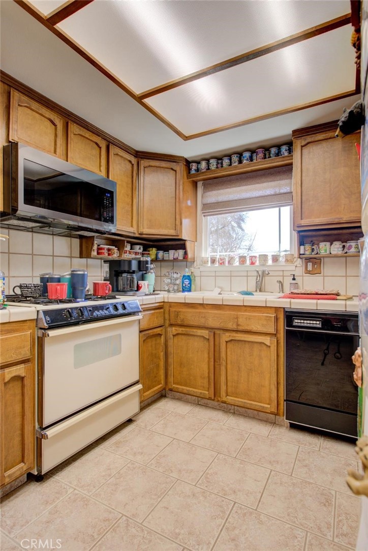 1625 Sheldon Property Photo 43