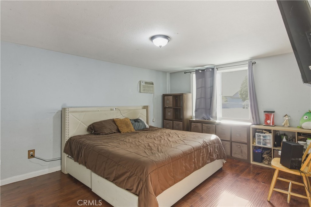 2330 Meadowbrook Property Photo 7