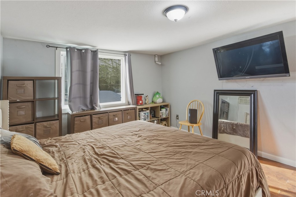 2330 Meadowbrook Property Photo 8