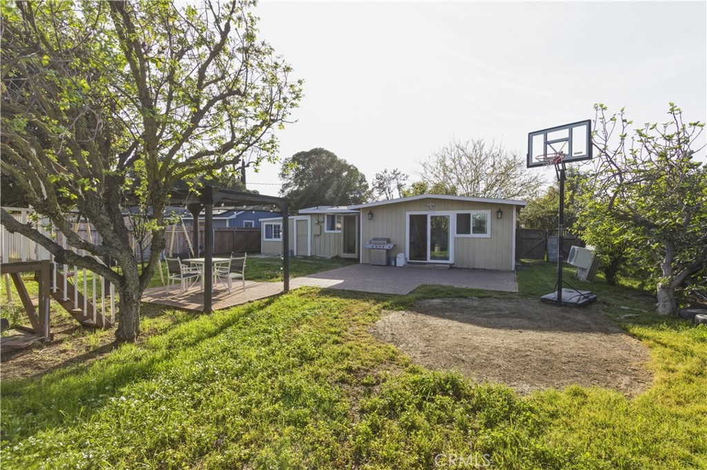 2330 Meadowbrook Property Photo 12