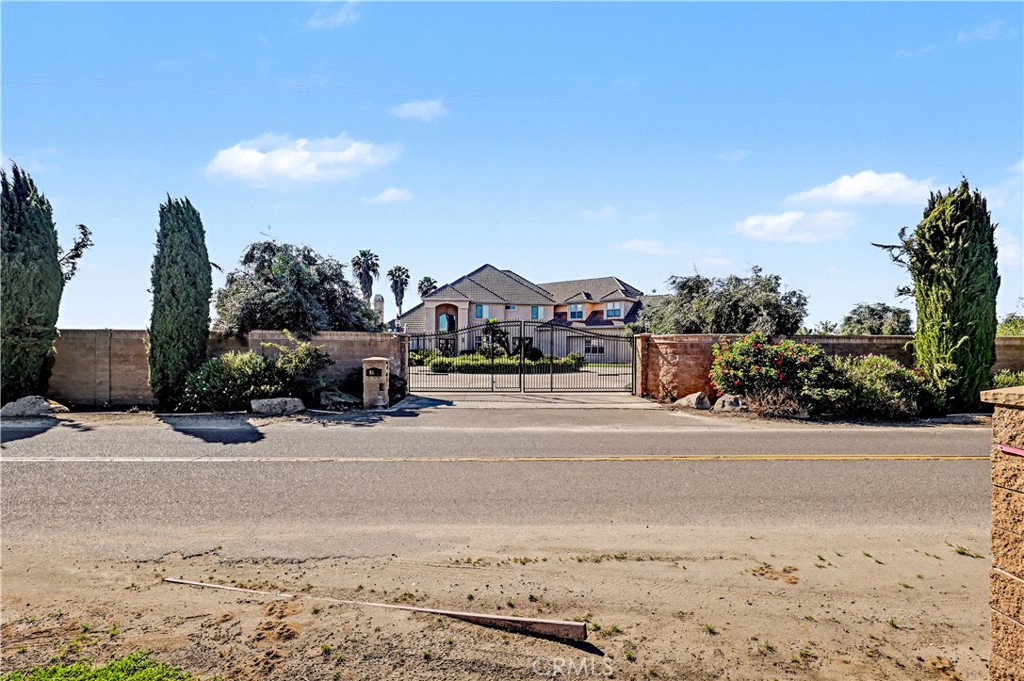 8499 Monte Cristo Property Photo 3