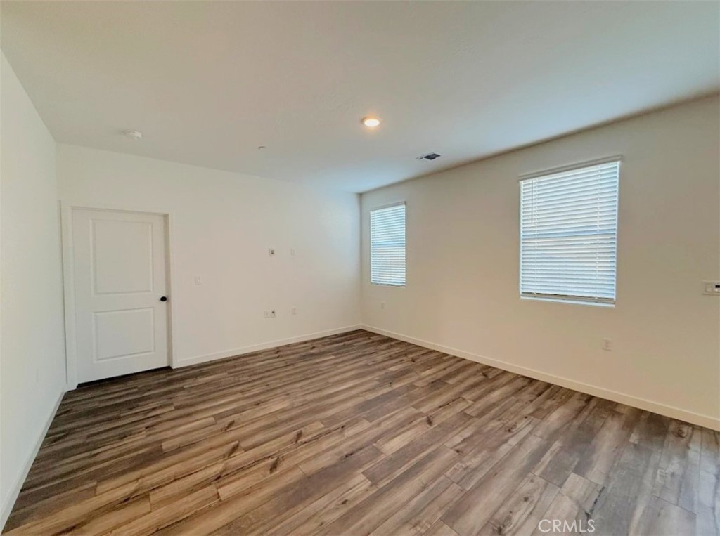 4639 Sami Jo Property Photo 6