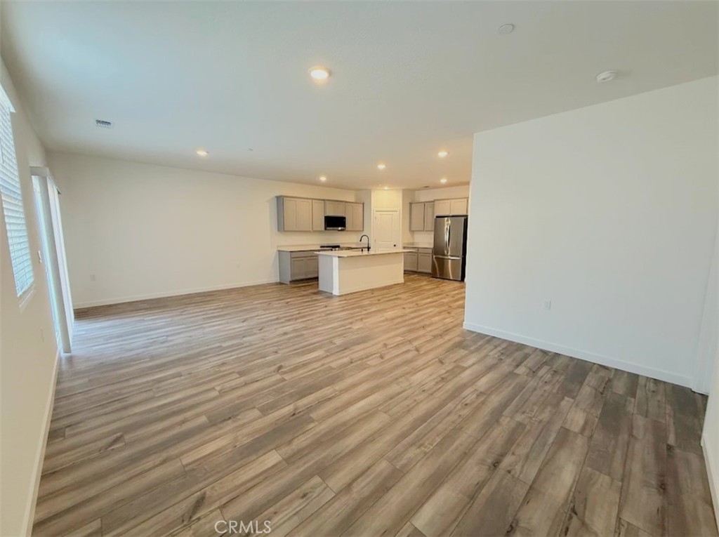 4639 Sami Jo Property Photo 7