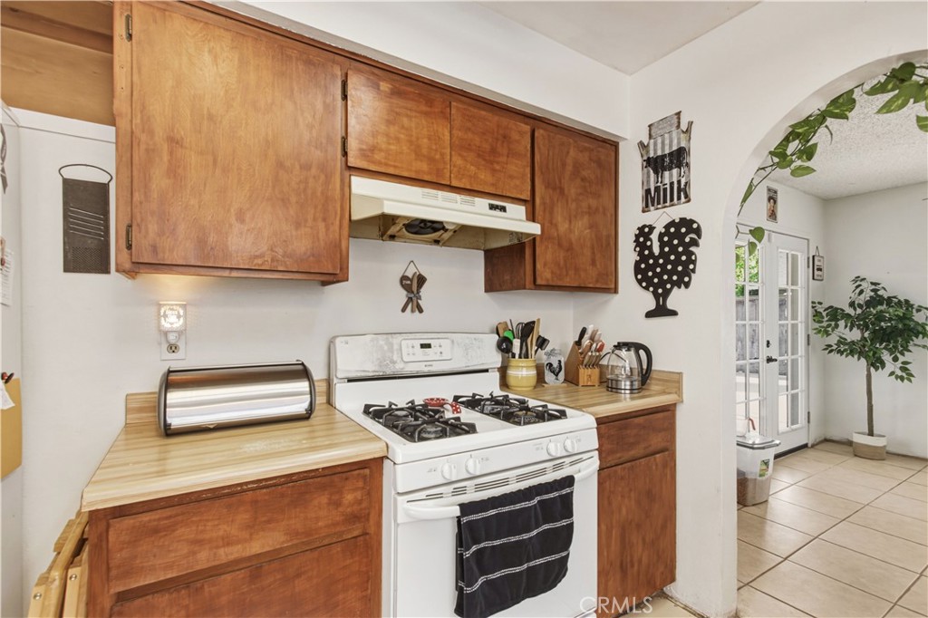 1418 Nut Tree Property Photo 10