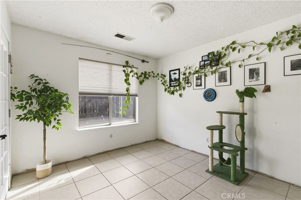 1418 Nut Tree Property Photo 15