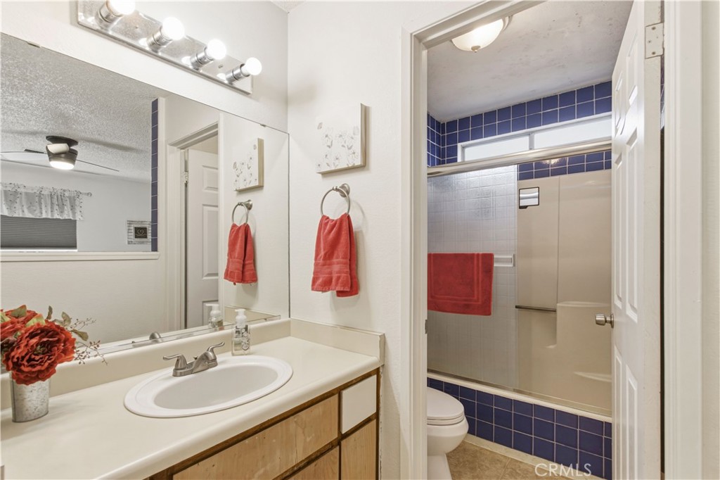 1418 Nut Tree Property Photo 17