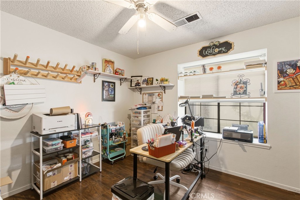 1418 Nut Tree Property Photo 19