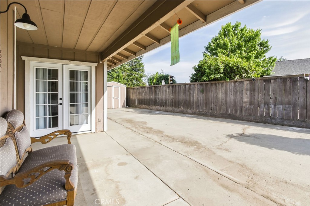 1418 Nut Tree Property Photo 25