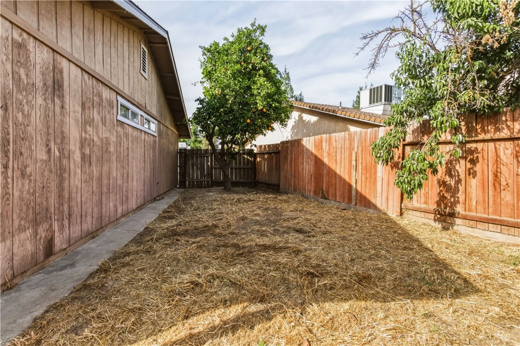 1418 Nut Tree Property Photo 26