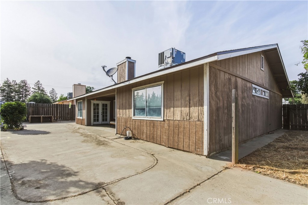1418 Nut Tree Property Photo 27