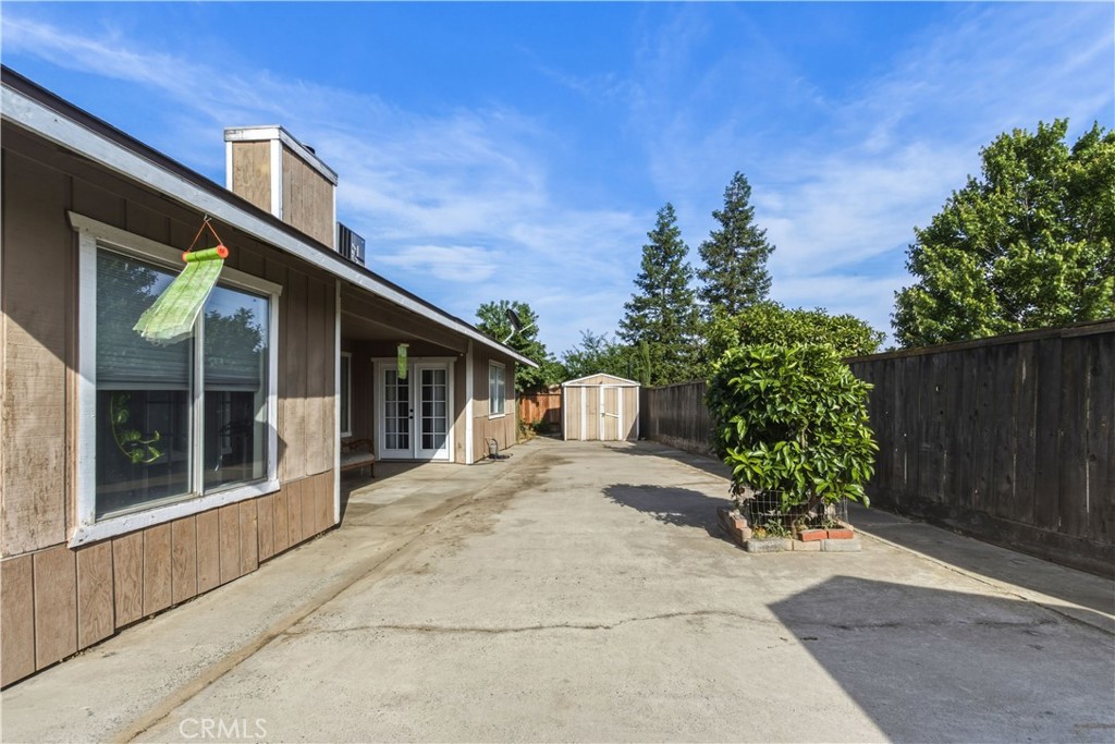 1418 Nut Tree Property Photo 29