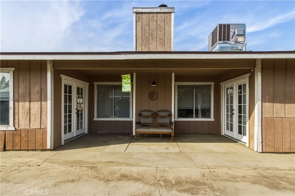 1418 Nut Tree Property Photo 30