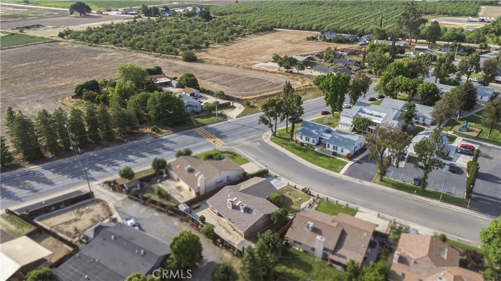 1418 Nut Tree Property Photo 32