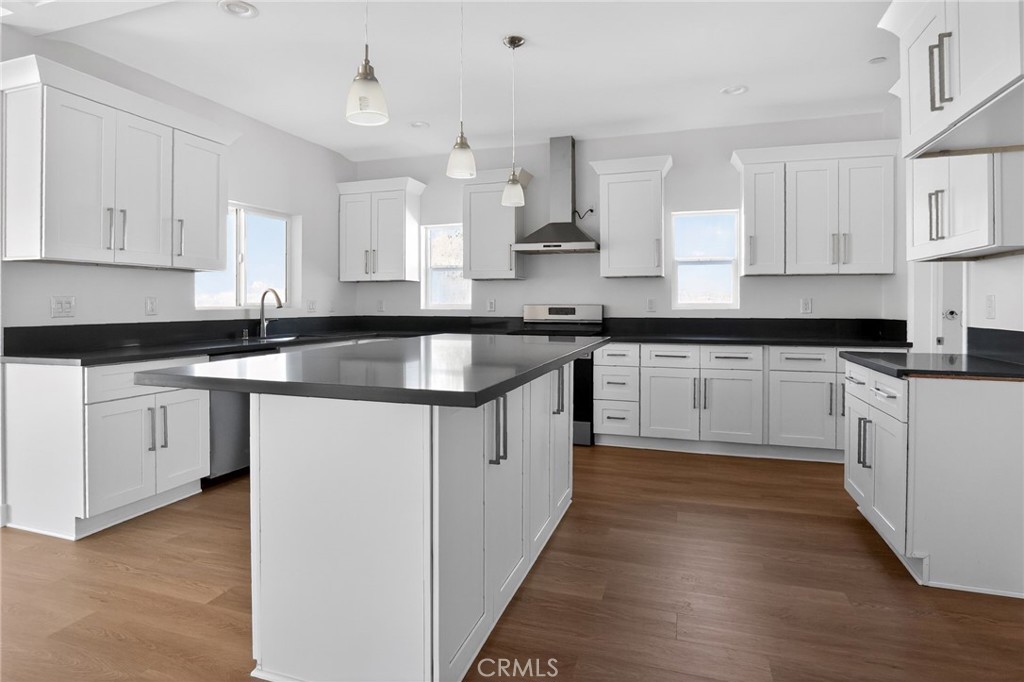 16015 Ceres Avenue Property Photo 3