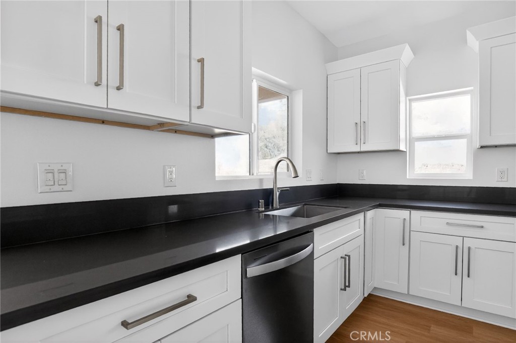 16015 Ceres Avenue Property Photo 4