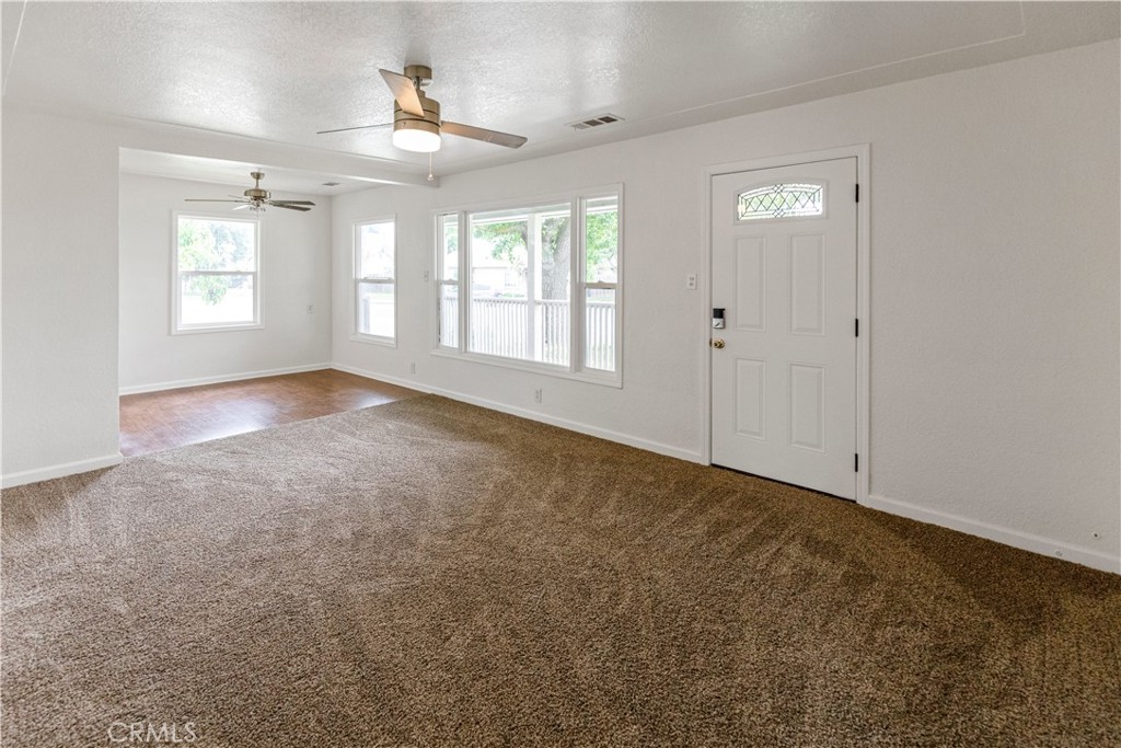 789 Yosemite Property Photo 6