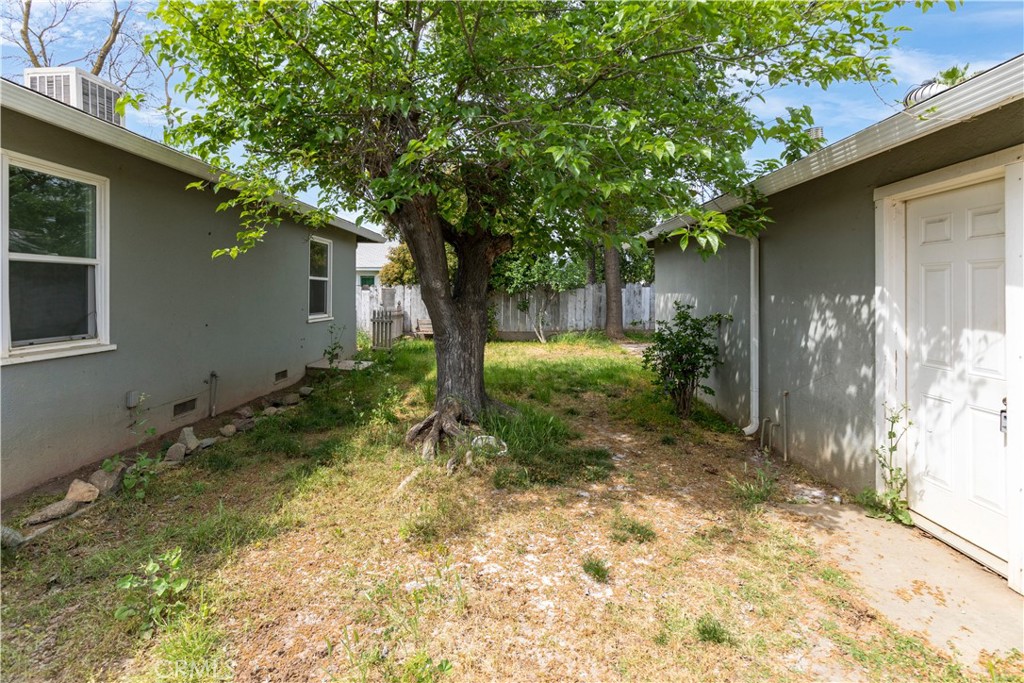 789 Yosemite Property Photo 17