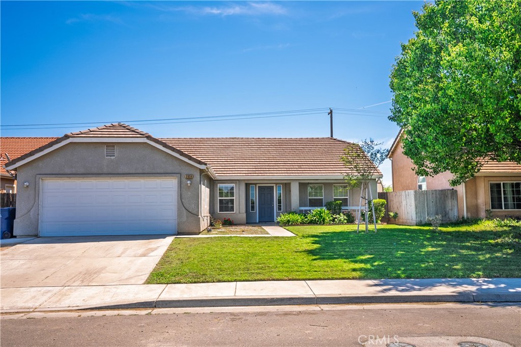 2658 N Drake Property Photo 1