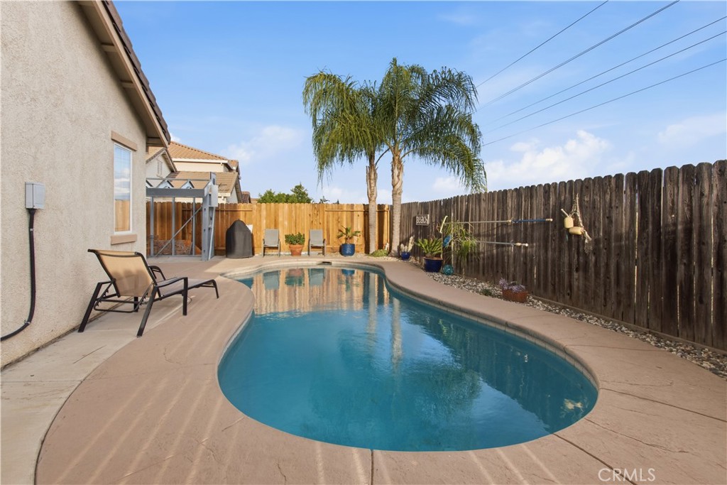 1478 La Sierra Property Photo 3