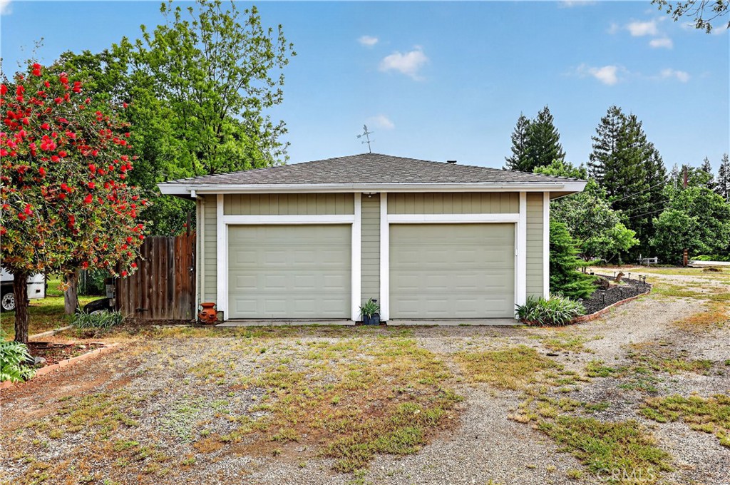 3276 E Olive Avenue Property Photo 7