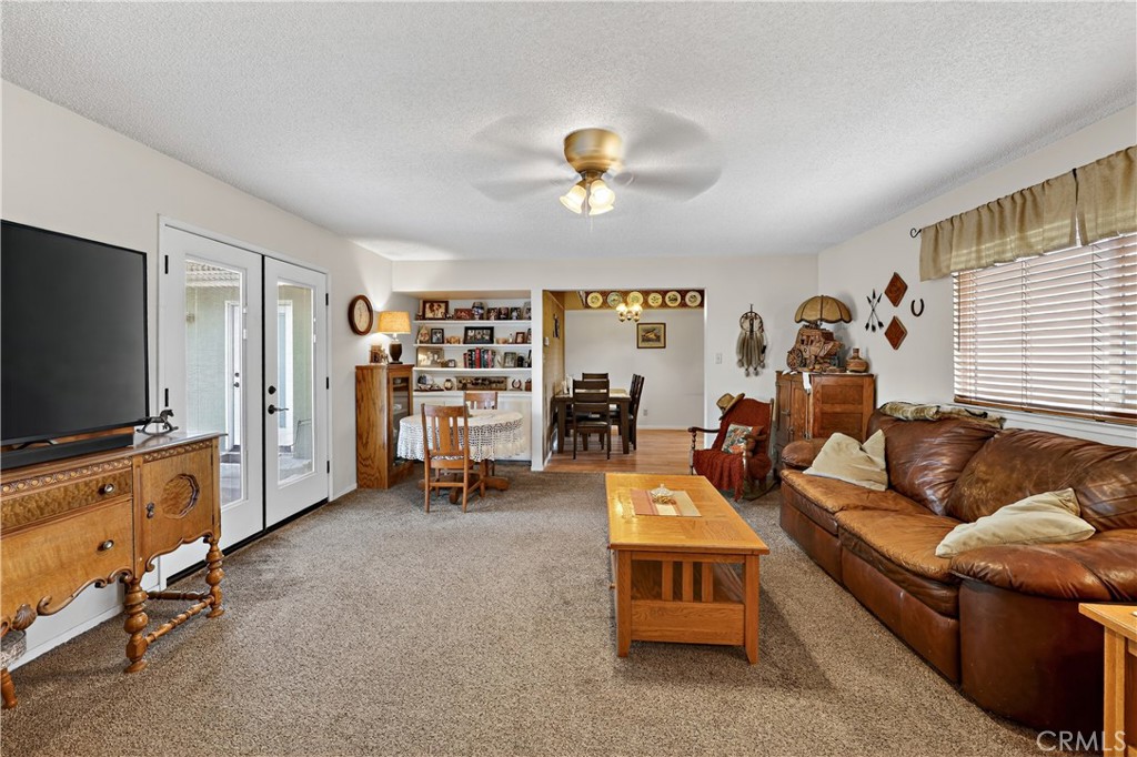 3276 E Olive Avenue Property Photo 19