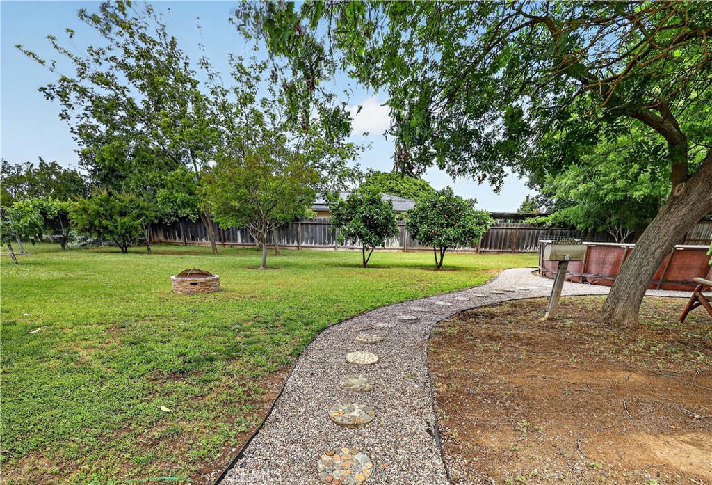 3276 E Olive Avenue Property Photo 45