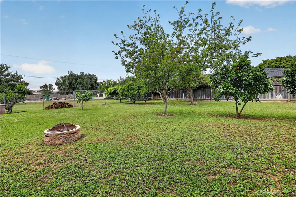 3276 E Olive Avenue Property Photo 46