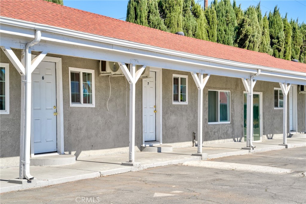 1506 S Mariposa Road Property Photo 4