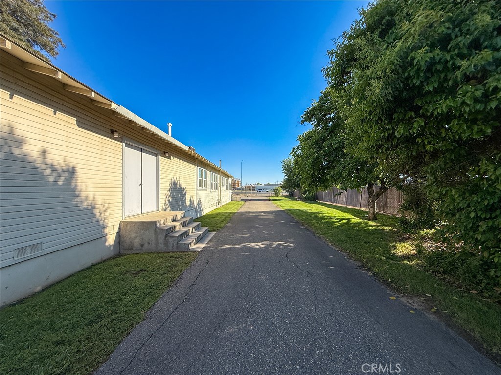 2125 Yosemite Parkway Property Photo 5