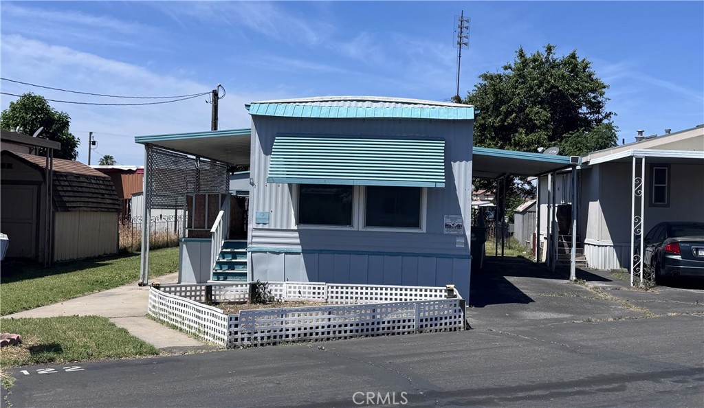 122 Granada Court Property Photo 1