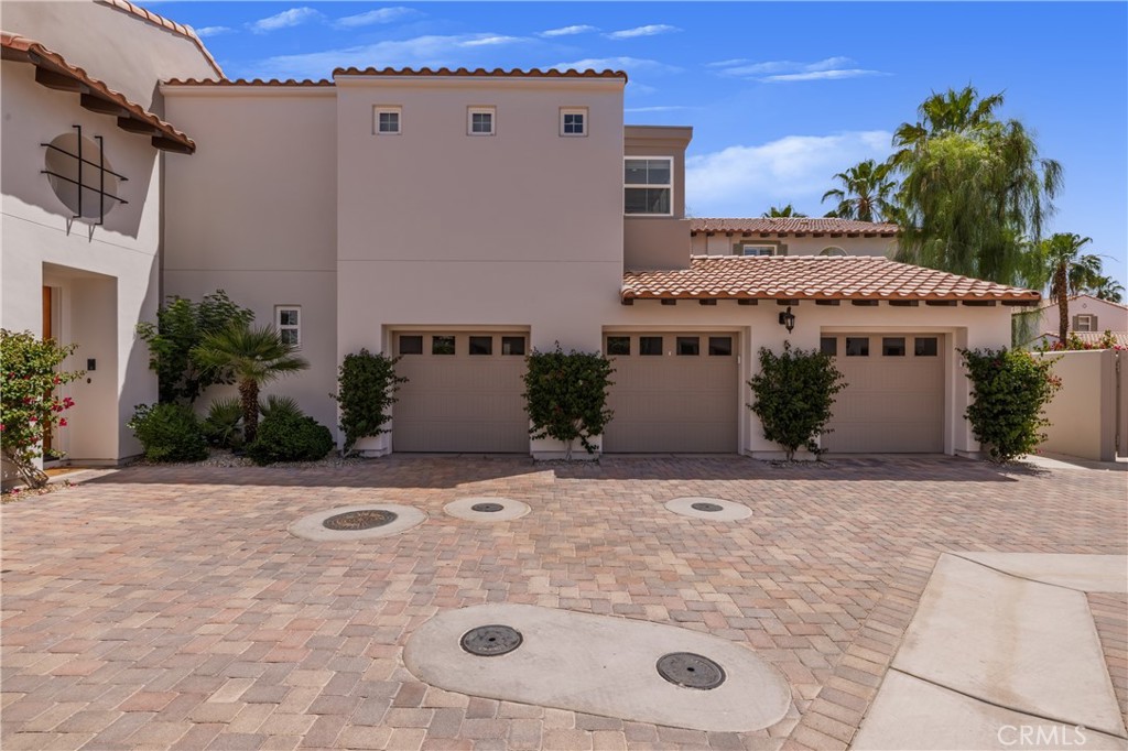 80250 Via Tesoro Property Photo 3