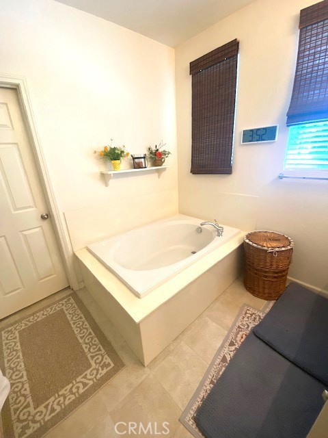 1220 E Springer Drive Property Photo 13
