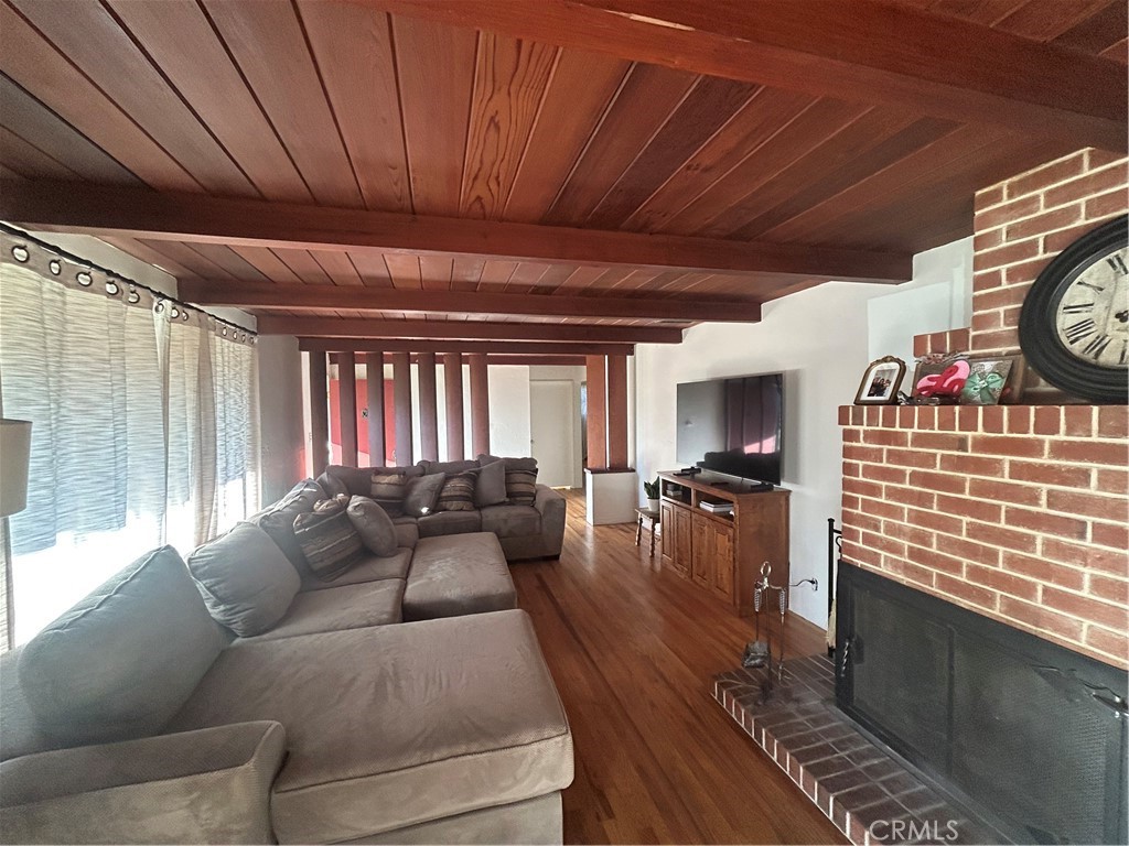 1800 2nd Property Photo 2