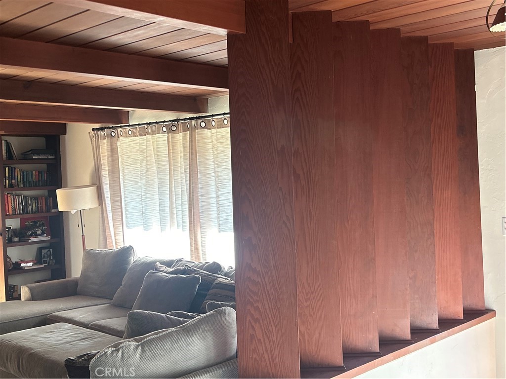 1800 2nd Property Photo 4