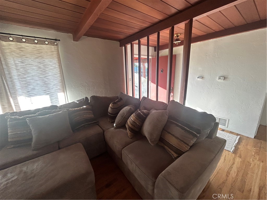 1800 2nd Property Photo 6