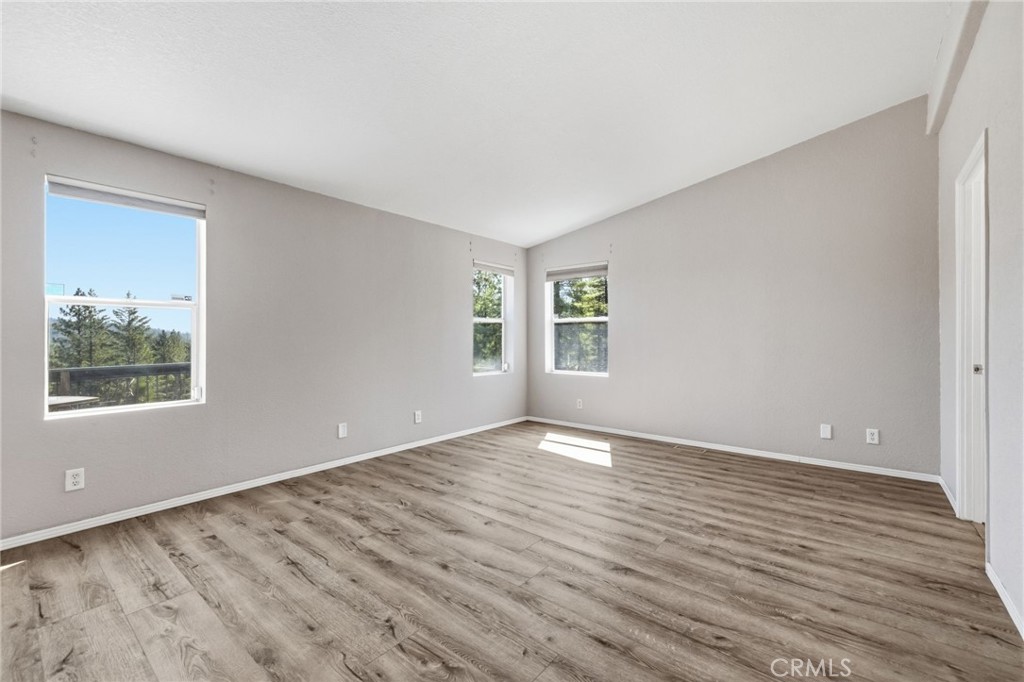 21552 Sprague W Property Photo 15