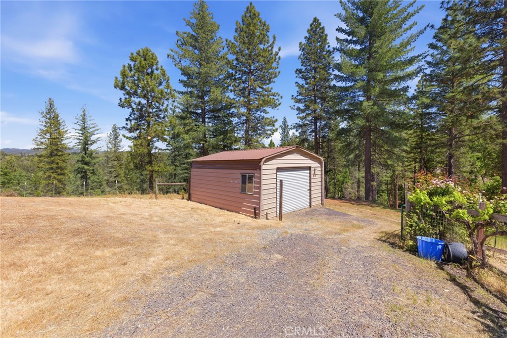 21552 Sprague W Property Photo 19