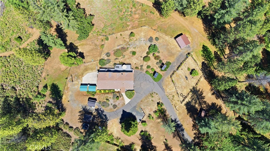21552 Sprague W Property Photo 32